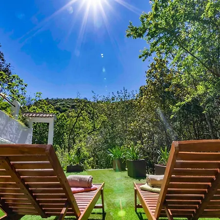Unique Cave House With Jacuzzi In Moya (Gran Canaria)